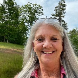 Meet your Posher, Katrina